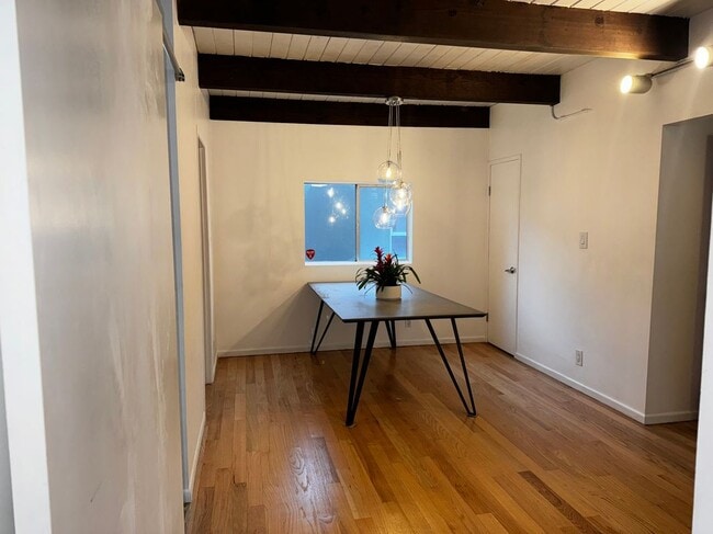 Building Photo - 1418 Abbot Kinney Blvd