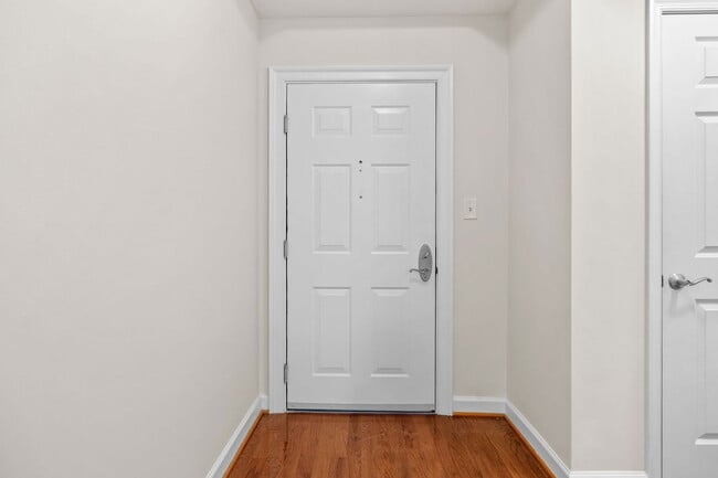 Foto del edificio - 4820 Old Main St