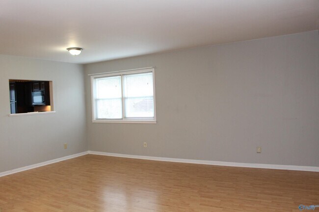 Foto del edificio - 364 Oakland Rd