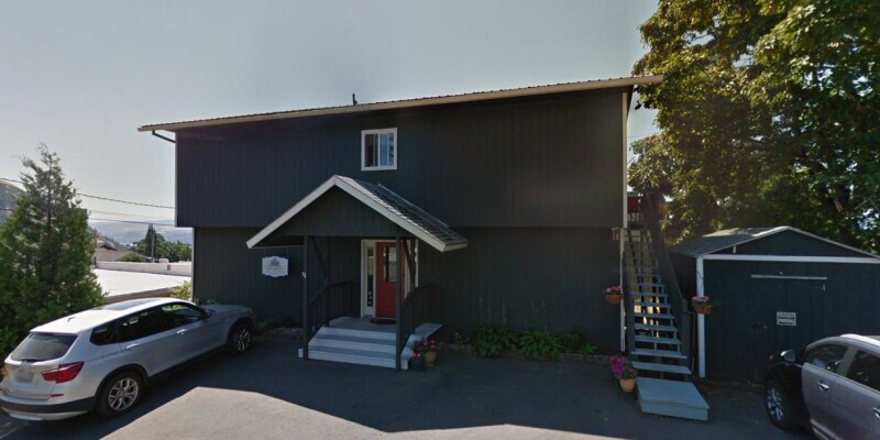 Primary Photo - Whte Salmon Tri-Plex