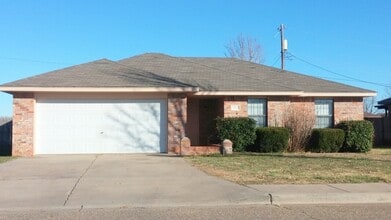 Building Photo - 2813 Apache Rd