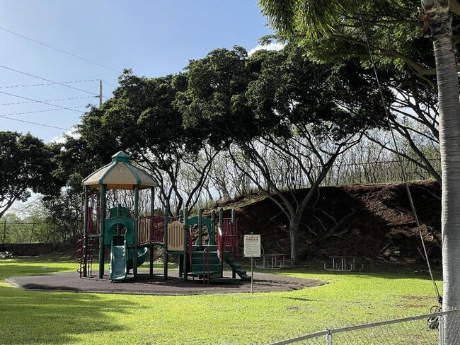 Building Photo - To register for the showing time below, note the 4 digit code: 3816 and click "APPLY NOW."(mobile...