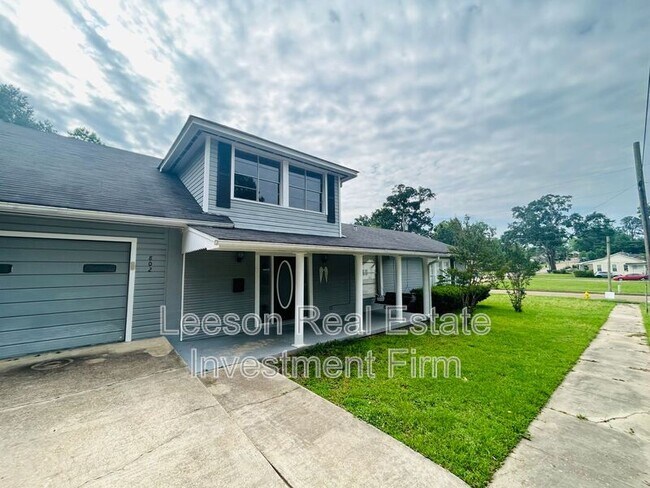 Foto del edificio - 802 Jefferson St