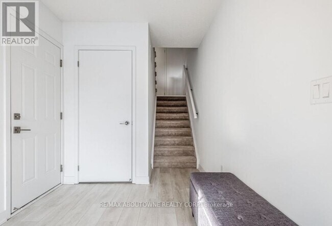 Photo du bâtiment - 1121 Cooke Blvd.