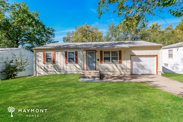 Primary Photo - 9302 Stark Ave