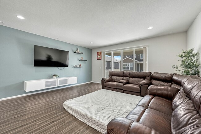 Building Photo - 17770 E Anthem Dr