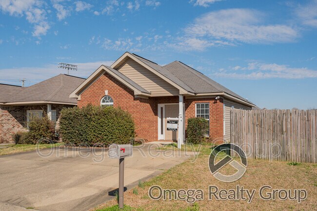 Building Photo - 9717 Full Moon Cir