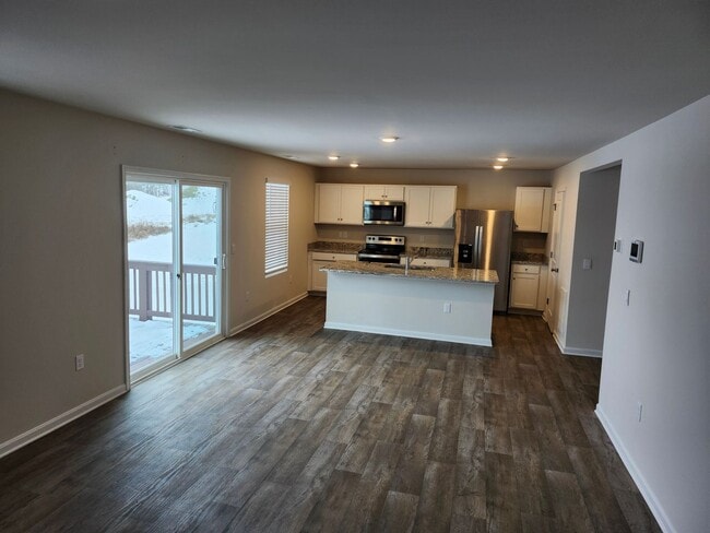 Foto del edificio - Single Family 4 BR, 2.5 Bath Rental in Broadway, Only 2 Years Old, Available in January 2026