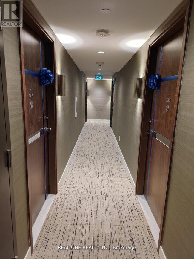 Building Photo - 38 Widmer St