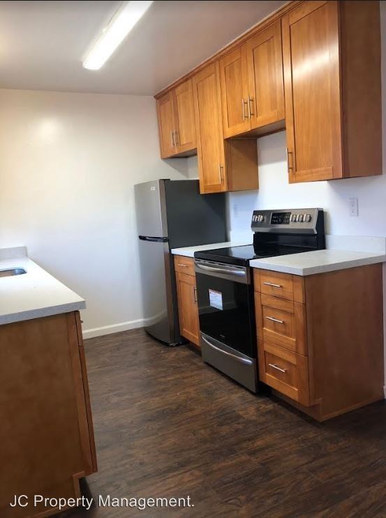 Foto del edificio - 1 br, 1 bath Apartment - 620 Grand Avenue