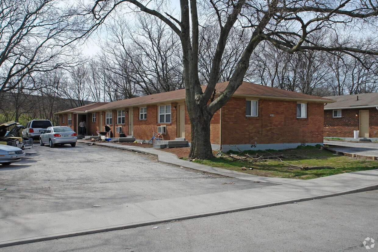 Primary Photo - 3005 Batavia St