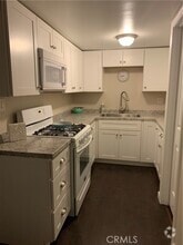 Building Photo - 412 N Rose Ave
