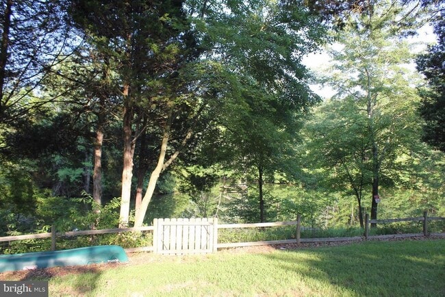 Building Photo - 13501 Clear Lake Ct