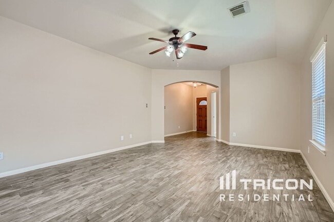 Building Photo - 11007 Overland Trail Dr