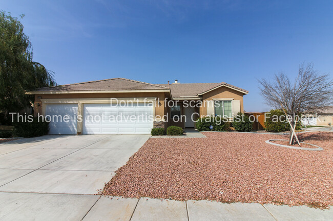 Building Photo - 11654 Maywood St