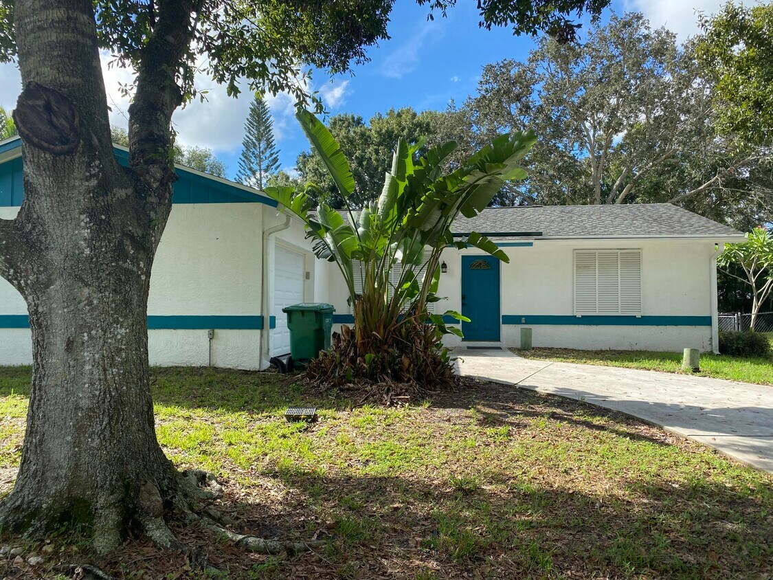7805 San Carlos Dr, Fort Pierce, FL 34951 House for Rent in Fort