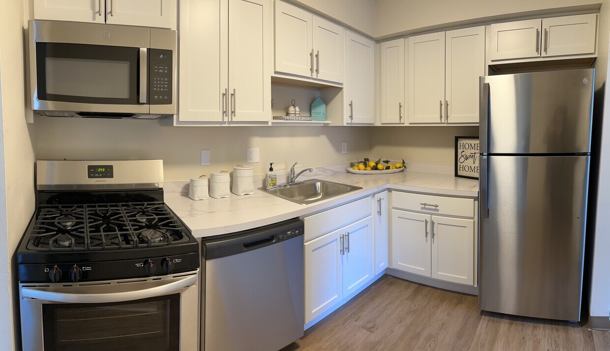 Jamestown Village Apartments Apartments in North Olmsted, OH