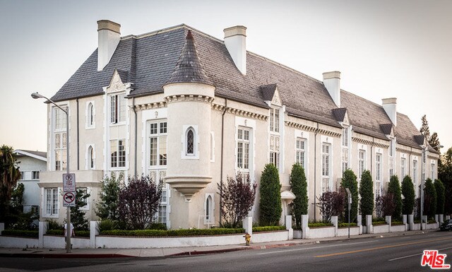 Foto principal - 8250 Fountain Ave