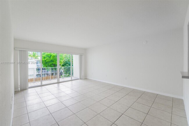 Building Photo - 7737 SW 88th St