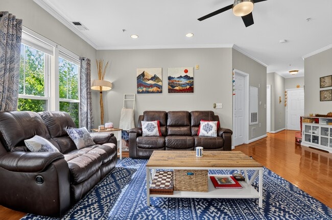 Foto del edificio - 2921 Deer Hollow Way