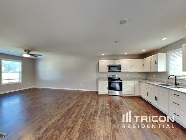 Foto del edificio - 424 Remington Ct