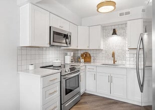 Building Photo - 5813 Brentwood Trace