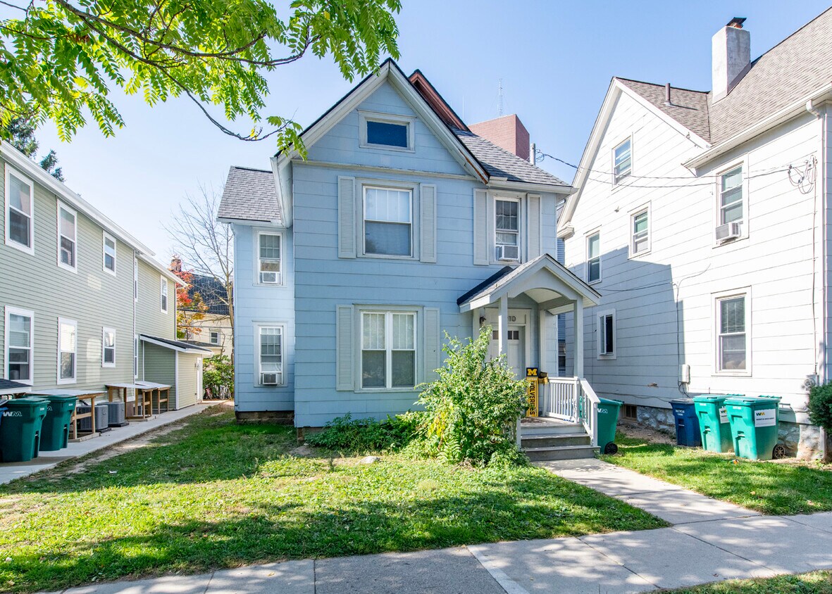 Foto del edificio - 1210 Washtenaw Ct