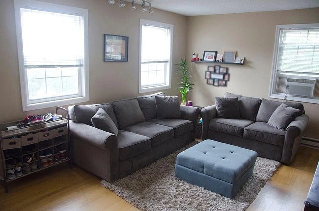 Photo - Bright and spacious end-unit townhouse