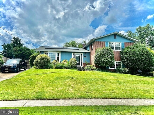 Photo - 10202 McGovern Dr House