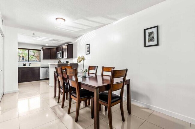 Foto del edificio - 1665 Cabot Ln