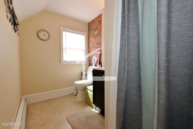 Building Photo - 5 br, 4 bath House - 17 Bennett St Apt 1A