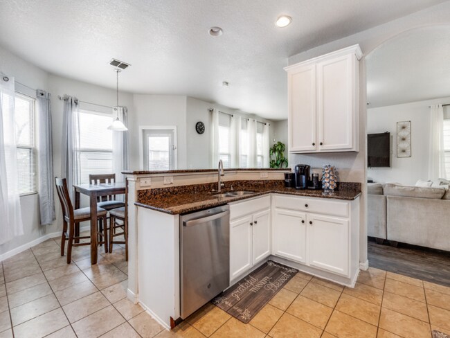 Building Photo - 6035 Enchantment