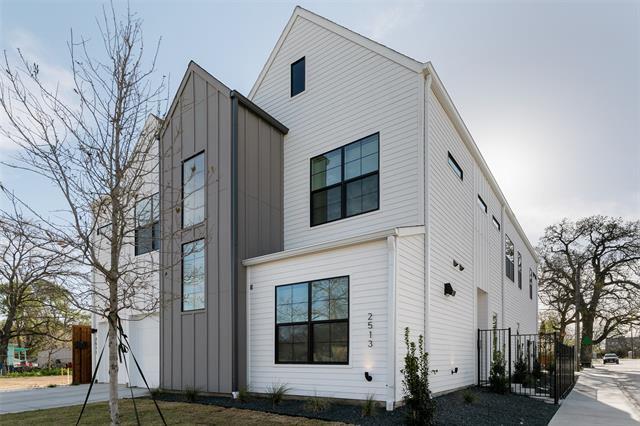 Primary Photo - 2513 N Winnetka Ave