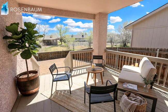 Building Photo - Beautiful 2-bedrooms, 2-baths duplex in Prescott Valley!