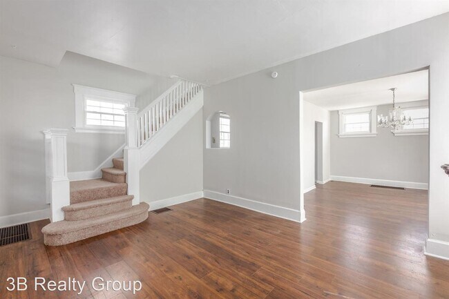 Building Photo - 3 br, 1 bath House - 3066 Glenmore Ave.