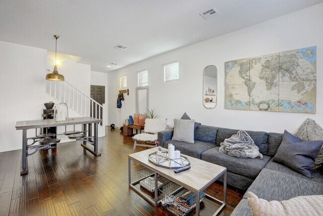 Foto del edificio - WONDERFUL 3 BEDROOM HOME IN THE SOUTHWEST!