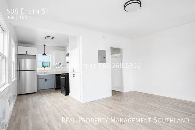 Building Photo - Beautiful Studio Apartment for Rent Long B...