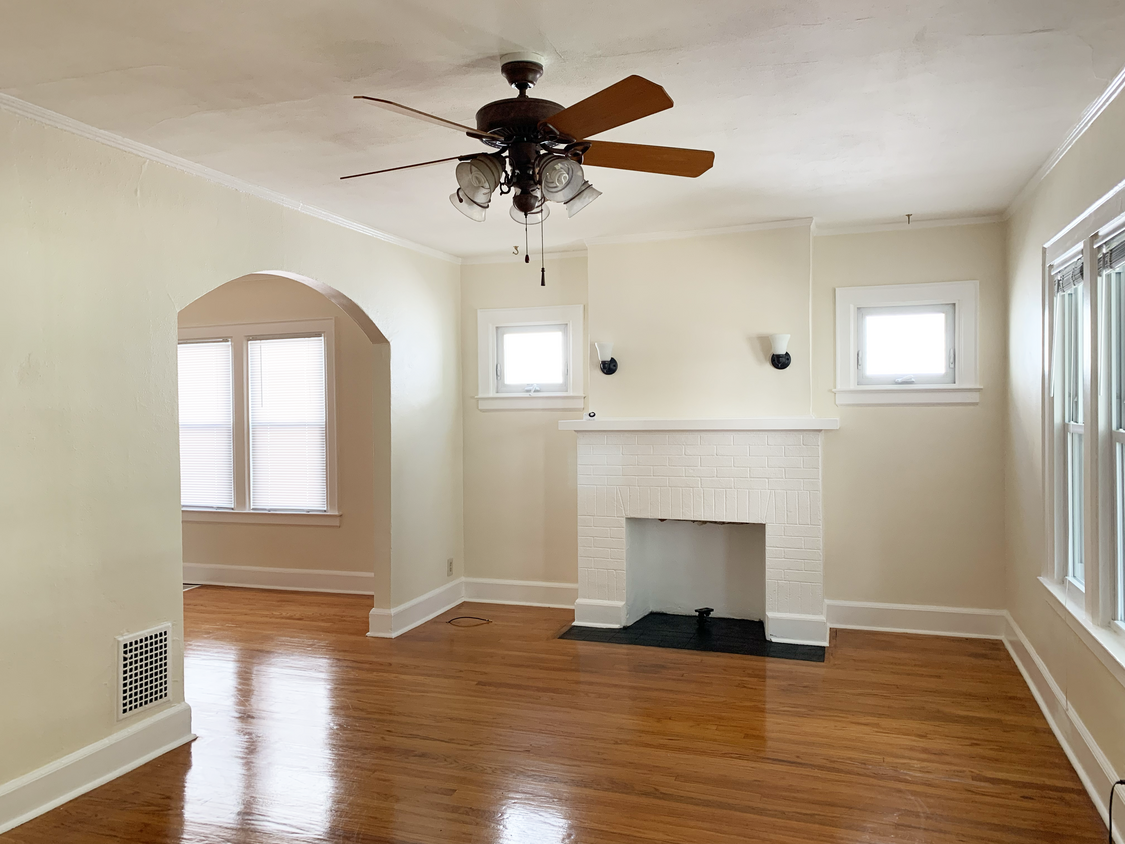 Living Room - 212 Hubbell Ave