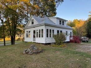 Building Photo - 619 Riverside Dr