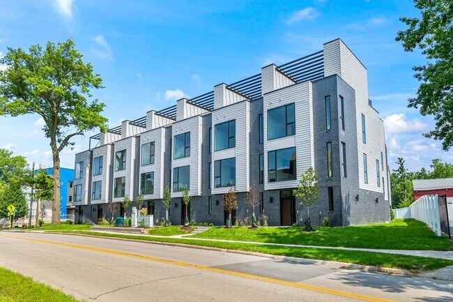 Foto del edificio - 14 Lincoln Ave