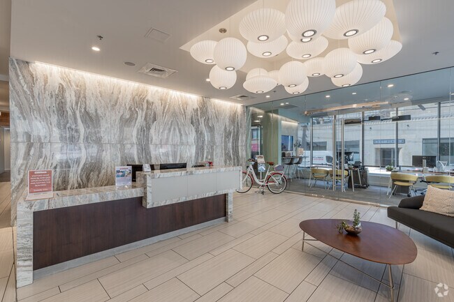 Vestíbulo - The Residences at Mid-town Park