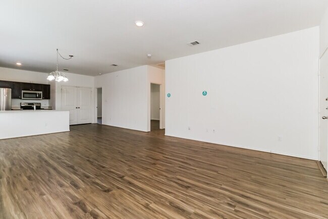 Foto del edificio - 844 Circle Wy