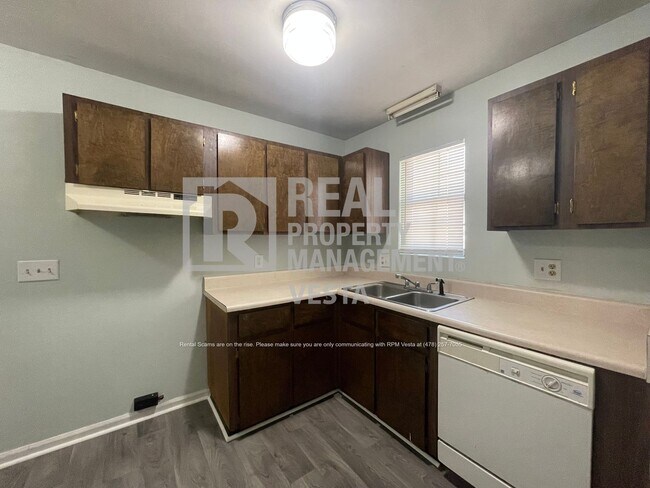 Foto del edificio - 617 Maplewood Dr