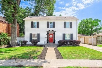 Building Photo - 3210 Oakdale St