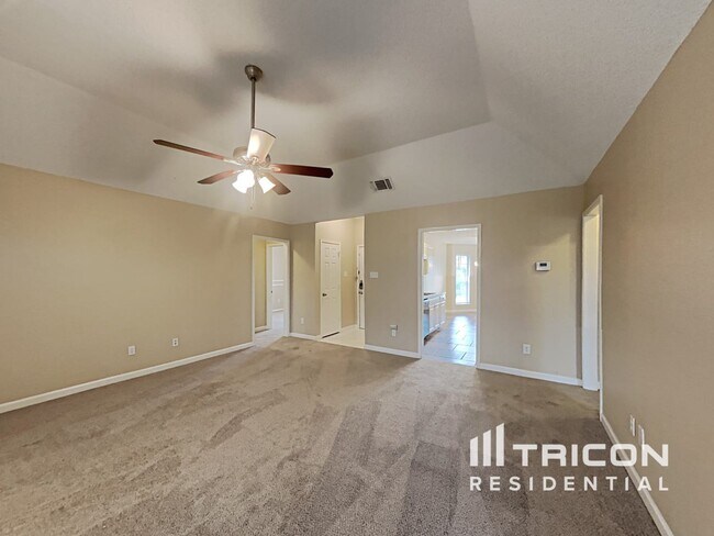 Building Photo - 7721 Pear Tree Ln