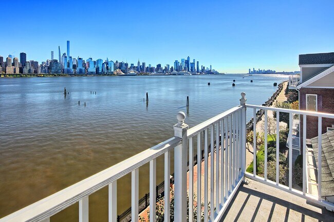 Foto del edificio - 418 Newburgh Ct