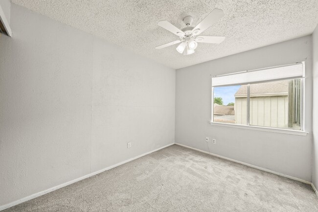 Building Photo - 7119 Brendam Ln