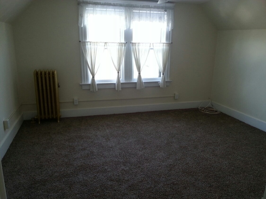 living room - 63 Sea St
