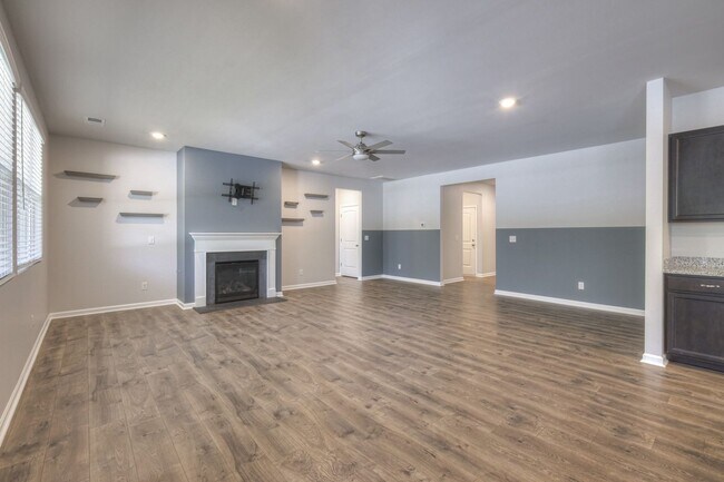 Foto del edificio - One level living!