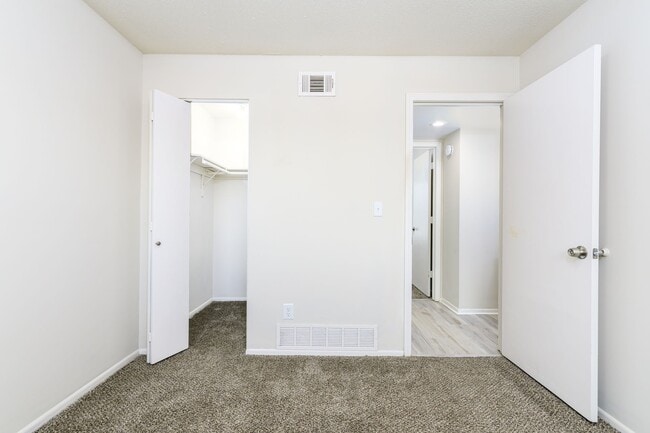 Foto del edificio - Parkville Place Apartments